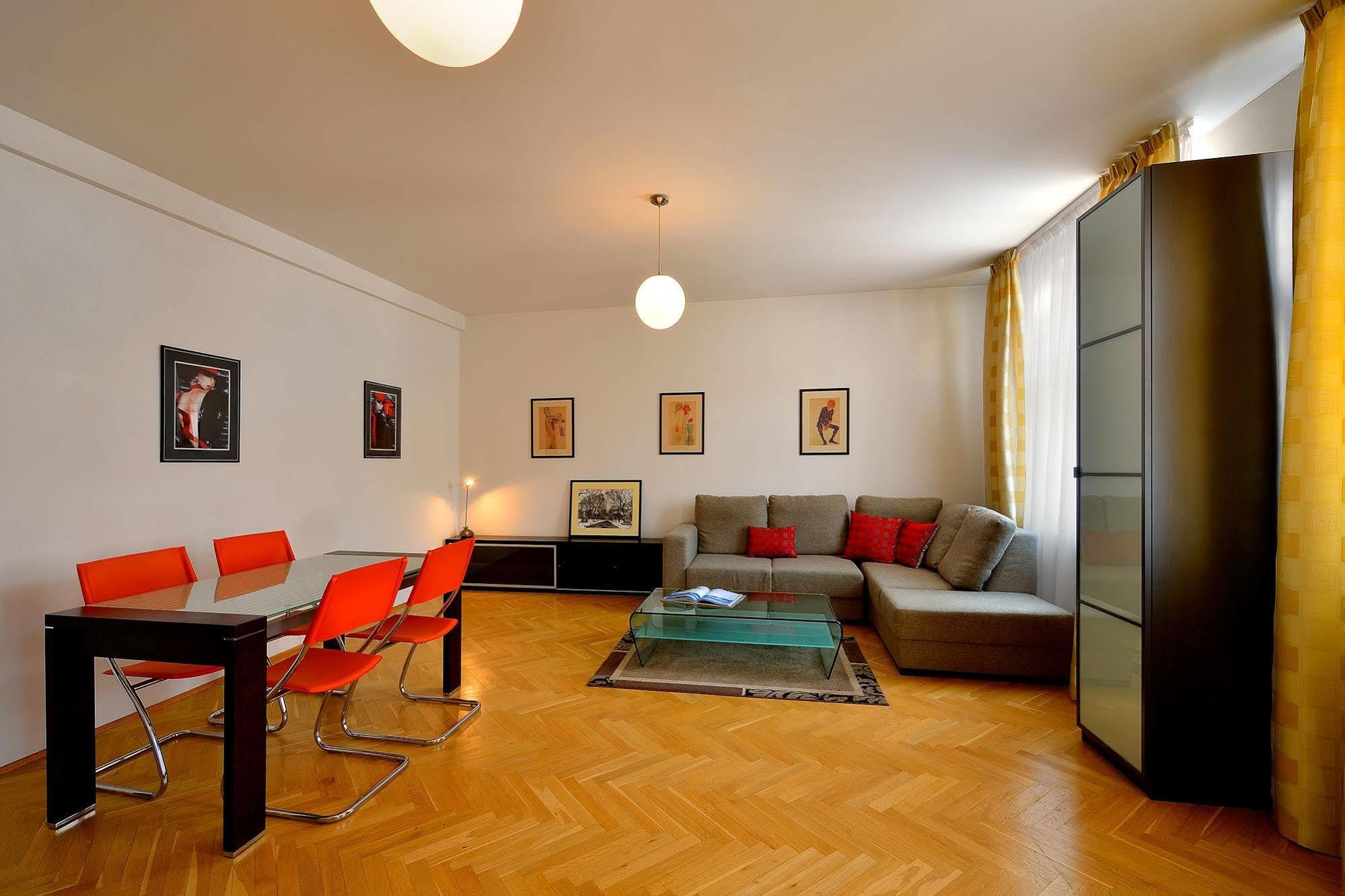 Ambiente Serviced Apartments - Tallerova براتسيلافا المظهر الخارجي الصورة